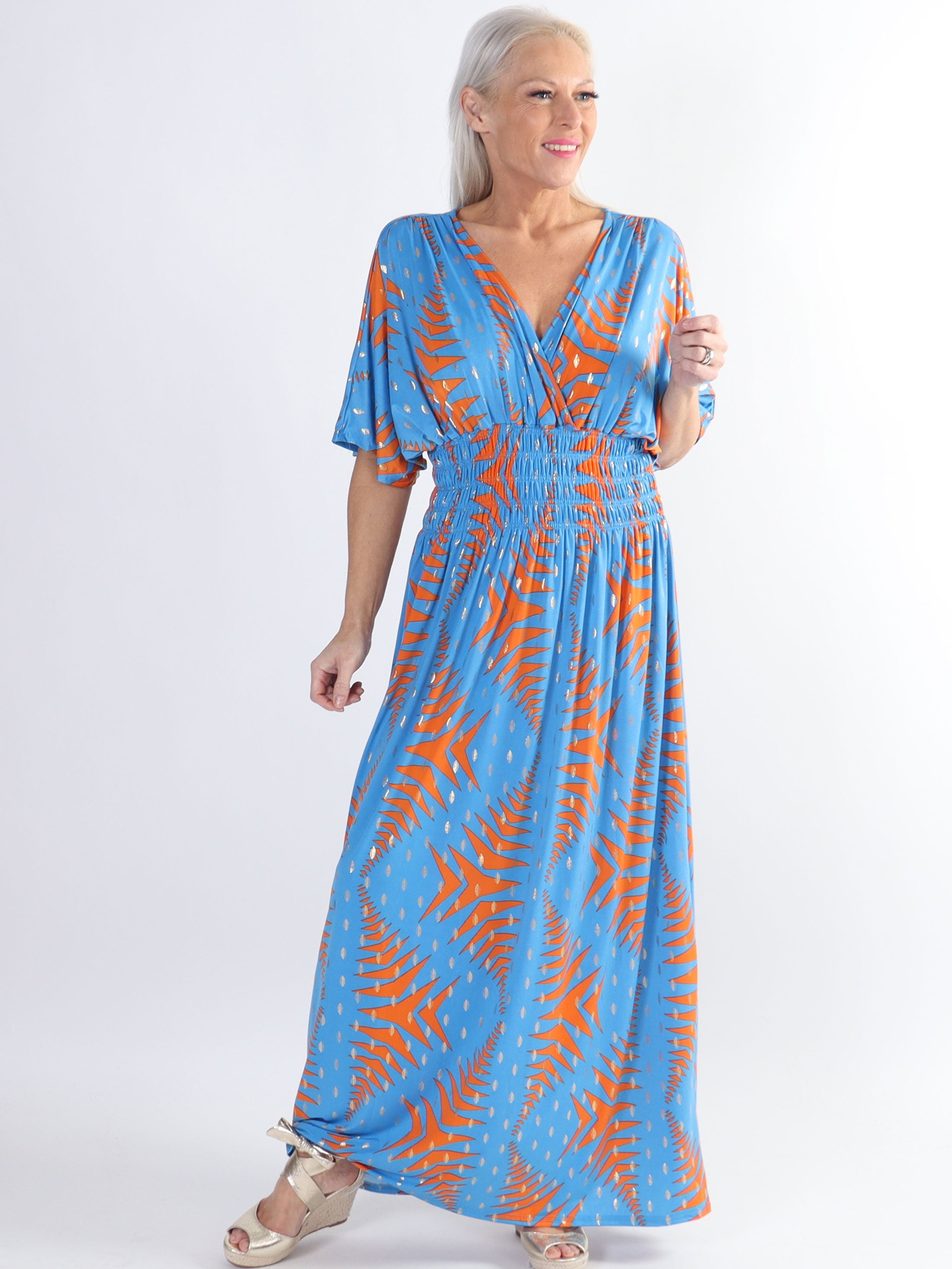 Pams Pattern - Lang elastisk plus size kjole i krølfrit stof